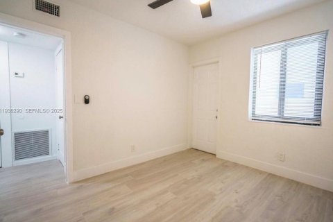 Apartment in Miami Beach, Florida 1 bedroom № 1994315 - photo 7