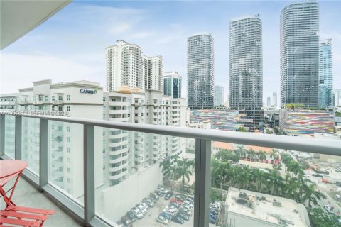Condo in Miami, Florida, 1 bedroom  № 2006285 - photo 24