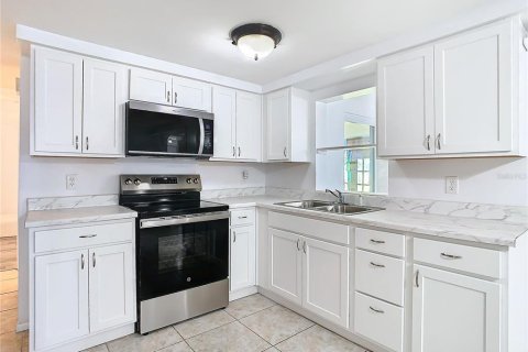 House in Hudson, Florida 3 bedrooms, 137.5 sq.m. № 1567701 - photo 6