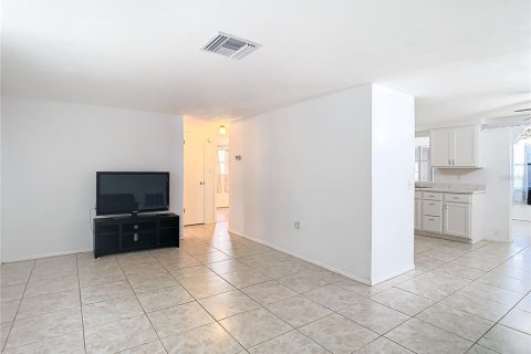 House in Hudson, Florida 3 bedrooms, 137.5 sq.m. № 1567701 - photo 11