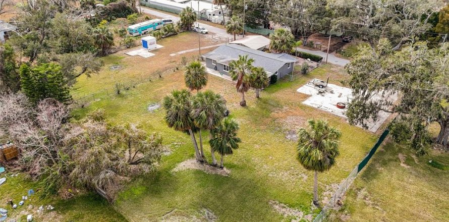 House in Hudson, Florida 3 bedrooms, 137.5 sq.m. № 1567701