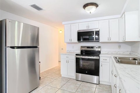 House in Hudson, Florida 3 bedrooms, 137.5 sq.m. № 1567701 - photo 5
