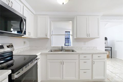 House in Hudson, Florida 3 bedrooms, 137.5 sq.m. № 1567701 - photo 7
