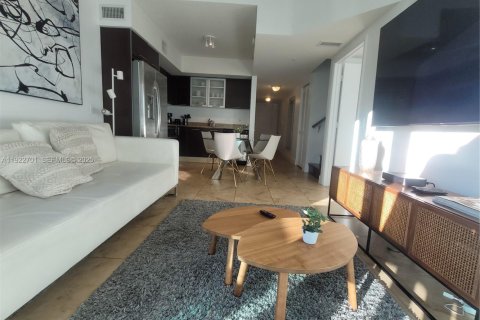 Снять в аренду кондоминиум в Майами, Флорида 2 спальни, 133.87м2, № 2034610 - фото 6