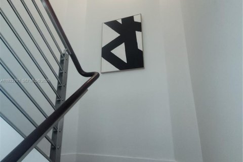 Снять в аренду кондоминиум в Майами, Флорида 2 спальни, 133.87м2, № 2034610 - фото 10