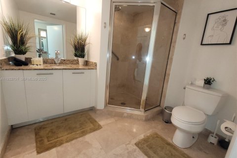 Снять в аренду кондоминиум в Майами, Флорида 2 спальни, 133.87м2, № 2034610 - фото 8