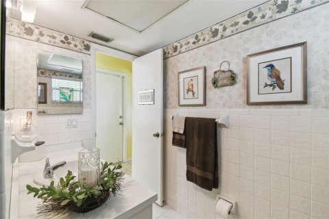 Casa en venta en Winter Haven, Florida, 2 dormitorios, 171.22 m2 № 1676935 - foto 29