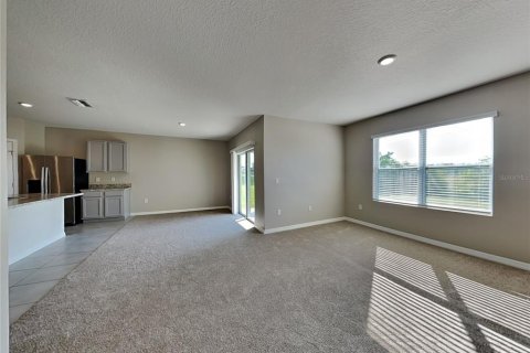 Casa en alquiler en Winter Haven, Florida, 4 dormitorios, 173.45 m2 № 1914555 - foto 3