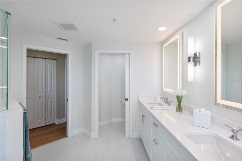 Copropriété à vendre à Clearwater, Floride: 3 chambres, 181.35 m2 № 2106465 - photo 30