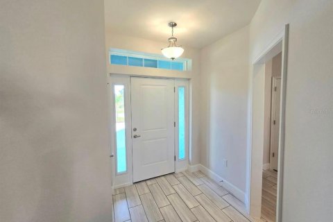 Casa en venta en Port Charlotte, Florida, 4 dormitorios, 163.04 m2 № 1420558 - foto 2