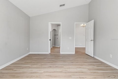 House in Tampa, Florida 3 bedrooms, 141.4 sq.m. № 1901023 - photo 12