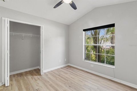 House in Tampa, Florida 3 bedrooms, 141.4 sq.m. № 1901023 - photo 15