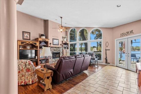 Casa en venta en Melrose, Florida, 5 dormitorios, 342.62 m2 № 2122222 - foto 15