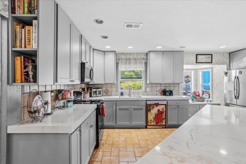 Casa en venta en Melrose, Florida, 5 dormitorios, 342.62 m2 № 2122222 - foto 23