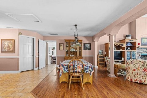 Casa en venta en Melrose, Florida, 5 dormitorios, 342.62 m2 № 2122222 - foto 14