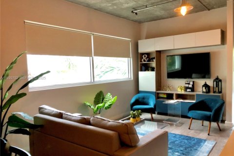 Condo in Miami Beach, Florida, 2 bedrooms  № 1989466 - photo 5