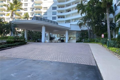 Condo in Miami Beach, Florida, 2 bedrooms  № 1702728 - photo 6
