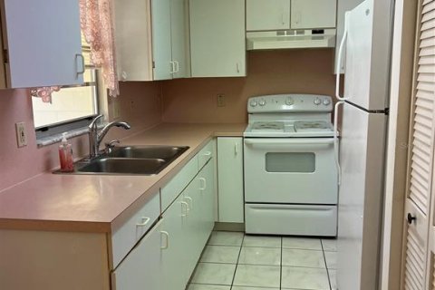 House in Ocala, Florida 2 bedrooms, 92.34 sq.m. № 1812507 - photo 5