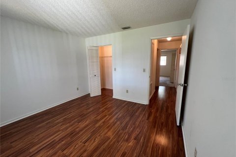 House in Ocala, Florida 2 bedrooms, 92.34 sq.m. № 1812507 - photo 12
