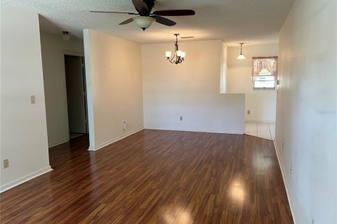House in Ocala, Florida 2 bedrooms, 92.34 sq.m. № 1812507 - photo 4