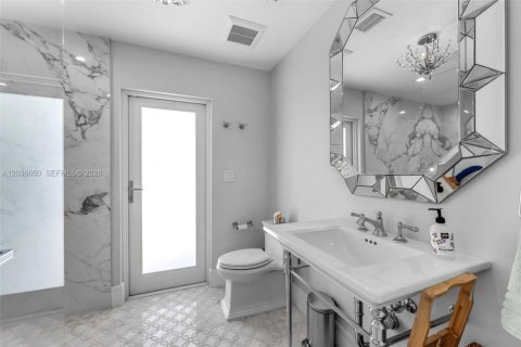 Villa ou maison à vendre à Coral Gables, Floride: 4 chambres, 232.63 m2 № 2083894 - photo 21