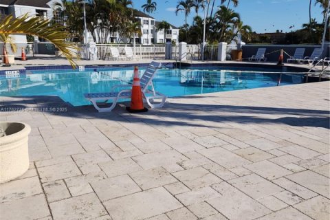 Copropriété à vendre à Cutler Bay, Floride: 2 chambres, 103.4 m2 № 1715744 - photo 18