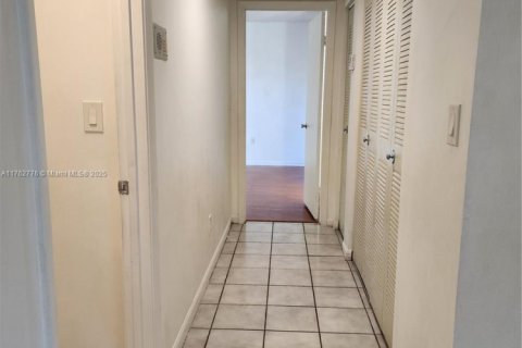 Copropriété à vendre à Cutler Bay, Floride: 2 chambres, 103.4 m2 № 1715744 - photo 6