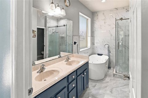Villa ou maison à vendre à Orlando, Floride: 5 chambres, 263.84 m2 № 2430945 - photo 18