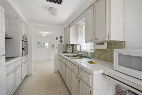 Casa en venta en Holiday, Florida, 2 dormitorios, 122.63 m2 № 2232377 - foto 6