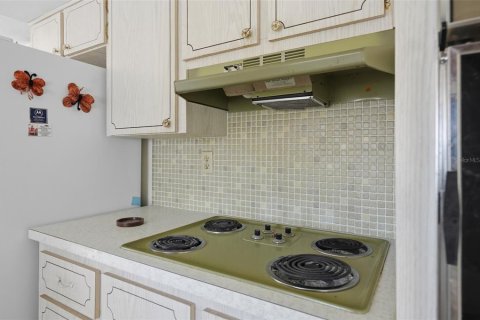Casa en venta en Holiday, Florida, 2 dormitorios, 122.63 m2 № 2232377 - foto 5