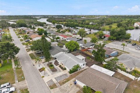 Casa en venta en Holiday, Florida, 2 dormitorios, 122.63 m2 № 2232377 - foto 25