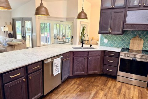 House in Ocala, Florida 4 bedrooms, 236.06 sq.m. № 2393793 - photo 12