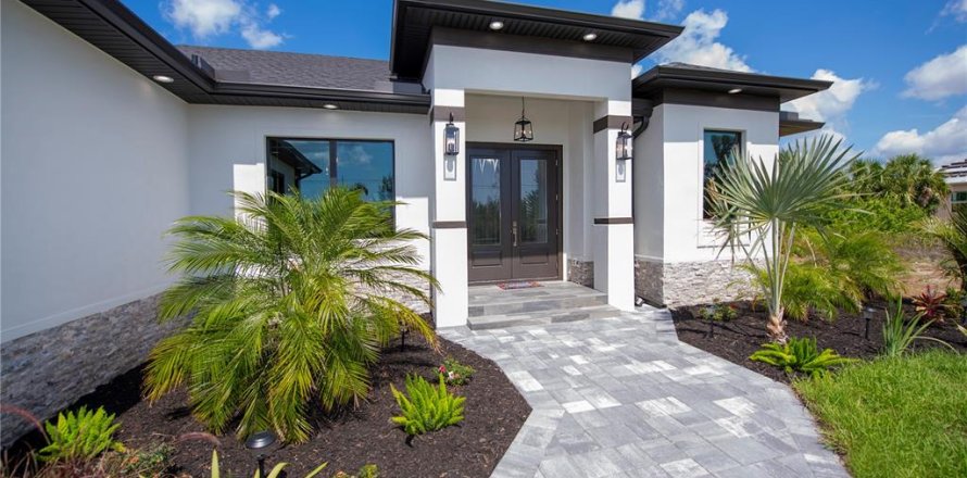 Villa ou maison à Rotonda, Floride 3 chambres, 156.91 m2 № 1244650