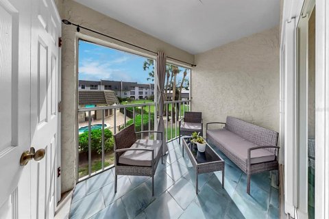 Condo in Seminole, Florida, 2 bedrooms  № 2228523 - photo 26