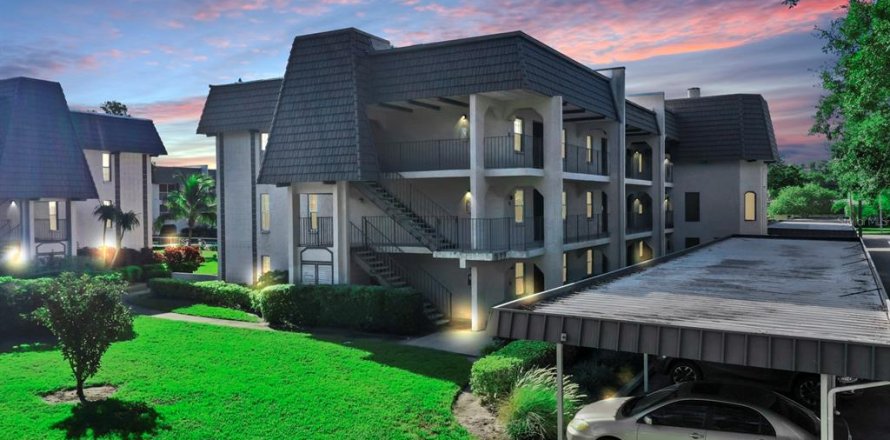 Condo in Seminole, Florida, 2 bedrooms  № 2228523