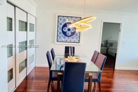 Condominio en alquiler en Aventura, Florida, 2 dormitorios, 106.84 m2 № 2055440 - foto 7