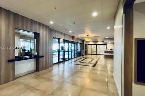 Condominio en alquiler en Aventura, Florida, 2 dormitorios, 106.84 m2 № 2055440 - foto 29