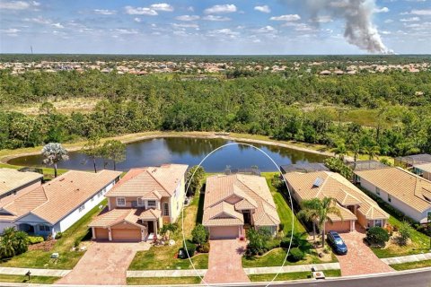 Casa en venta en Venice, Florida, 2 dormitorios, 174.47 m2 № 1650740 - foto 1