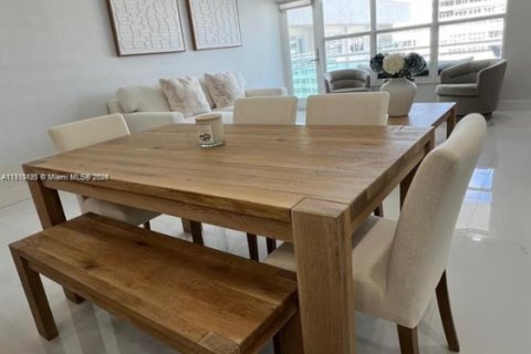 Condo in Fort Lauderdale, Florida, 1 bedroom № 1966393 - photo 14