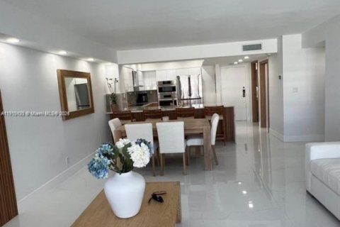 Condo in Fort Lauderdale, Florida, 1 bedroom № 1966393 - photo 9