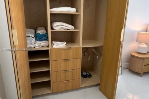 Condo in Fort Lauderdale, Florida, 1 bedroom № 1966393 - photo 26