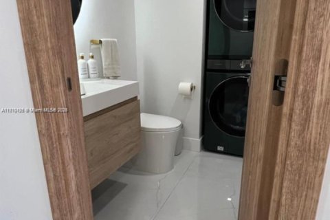 Condo in Fort Lauderdale, Florida, 1 bedroom № 1966393 - photo 19