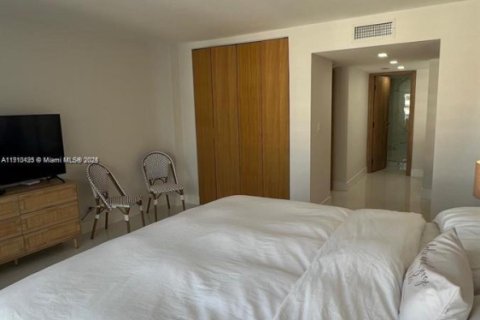 Condo in Fort Lauderdale, Florida, 1 bedroom № 1966393 - photo 28