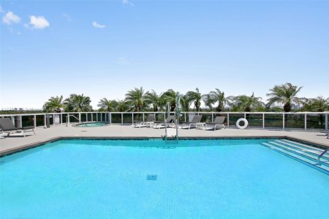 Copropriété à vendre à Miami Beach, Floride: 1 chambre, 85.01 m2 № 2154759 - photo 9