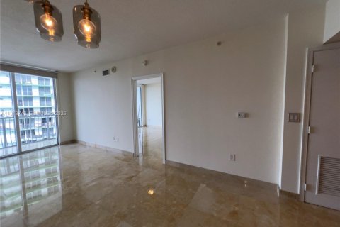 Condominio en venta en Miami, Florida, 1 dormitorio, 73.49 m2 № 1968474 - foto 12