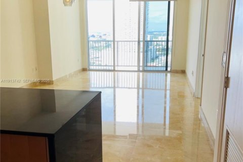 Condominio en venta en Miami, Florida, 1 dormitorio, 73.49 m2 № 1968474 - foto 10