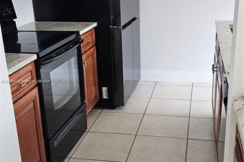 Adosado en alquiler en Miramar, Florida, 3 dormitorios, 141.4 m2 № 1939104 - foto 17