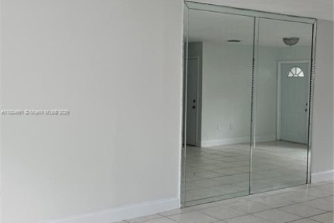 Adosado en alquiler en Miramar, Florida, 3 dormitorios, 141.4 m2 № 1939104 - foto 7