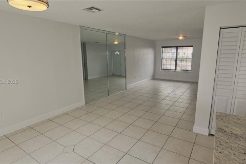Adosado en alquiler en Miramar, Florida, 3 dormitorios, 141.4 m2 № 1939104 - foto 23