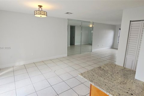 Adosado en alquiler en Miramar, Florida, 3 dormitorios, 141.4 m2 № 1939104 - foto 22